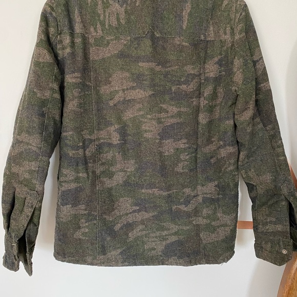 Mens Camo Jacket - Picture 2 of 3
